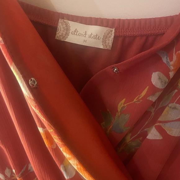 NWT Altar’d stare red floral v neck romper size medium - Picture 4 of 11